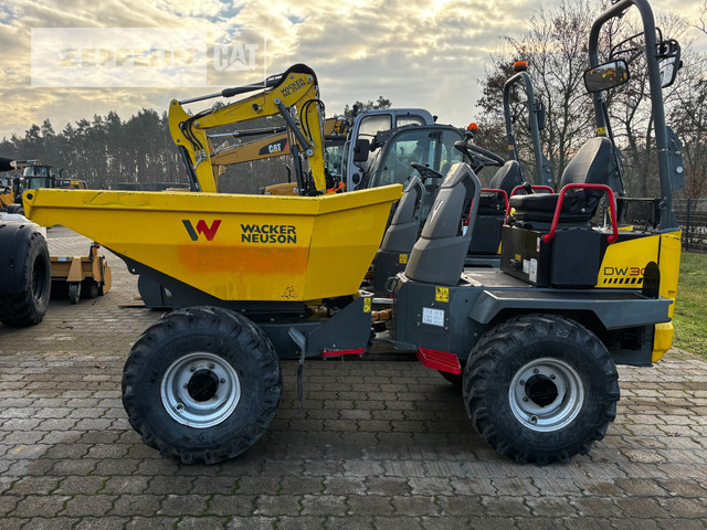 Зглобен истоварувач Wacker DW30: слика 9