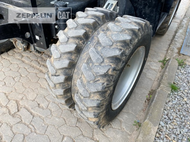 Багер на тркала Zeppelin ZM110: слика 18