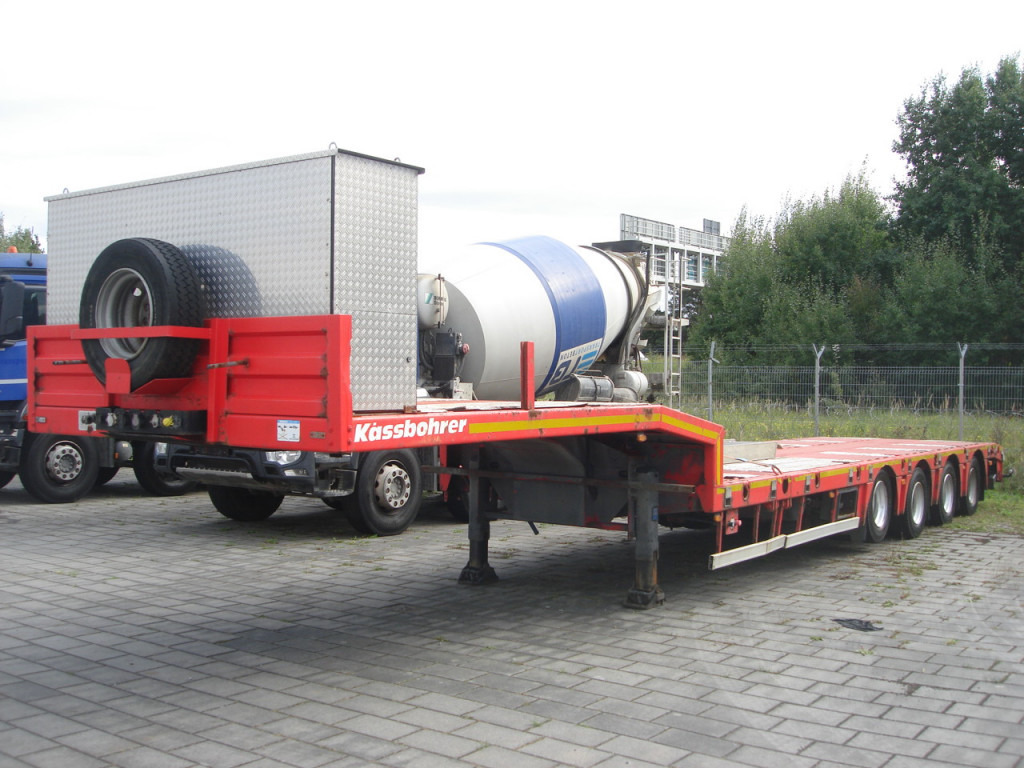 KAESSBOHRER Kaessbohrer LB4E Tiefladerauflieger EX-1 KK LOWBED AUSZIEHBAR-2x Lenkachsen - Полуприколка за низок утовар: слика 4 KAESSBOHRER Kaessbohrer LB4E Tiefladerauflieger EX-1 KK LOWBED AUSZIEHBAR-2x Lenkachsen - Полуприколка за низок утовар: слика 4