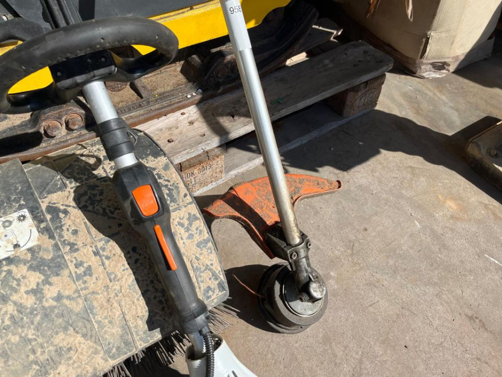 Stihl Stihl Kombimotor Kleinteile KM 131/R - Градинарска опрема: слика 4 Stihl Stihl Kombimotor Kleinteile KM 131/R - Градинарска опрема: слика 4