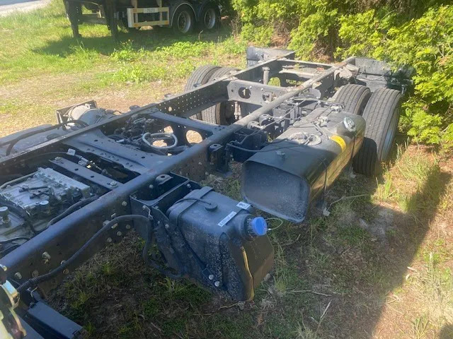 FUSO Canter 7 C 18 chassis cabine automaat , euro 6 , geschikt voor 4 mtr opbouw. - Камион со кабинска шасија: слика 5 FUSO Canter 7 C 18 chassis cabine automaat , euro 6 , geschikt voor 4 mtr opbouw. - Камион со кабинска шасија: слика 5