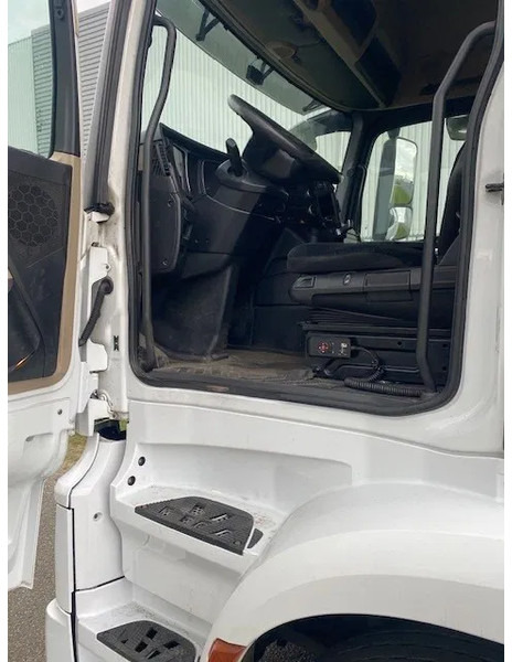 Mercedes-Benz Actros 1840 stream space cabine met spoilers zonneklep, apk gekeurd - Камион влекач: слика 5 Mercedes-Benz Actros 1840 stream space cabine met spoilers zonneklep, apk gekeurd - Камион влекач: слика 5