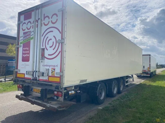Van Eck koelvries 3 asser stuuras,met carrier vector koelmotor, apk gekeurd - Полуприколка ладилник: слика 3 Van Eck koelvries 3 asser stuuras,met carrier vector koelmotor, apk gekeurd - Полуприколка ладилник: слика 3