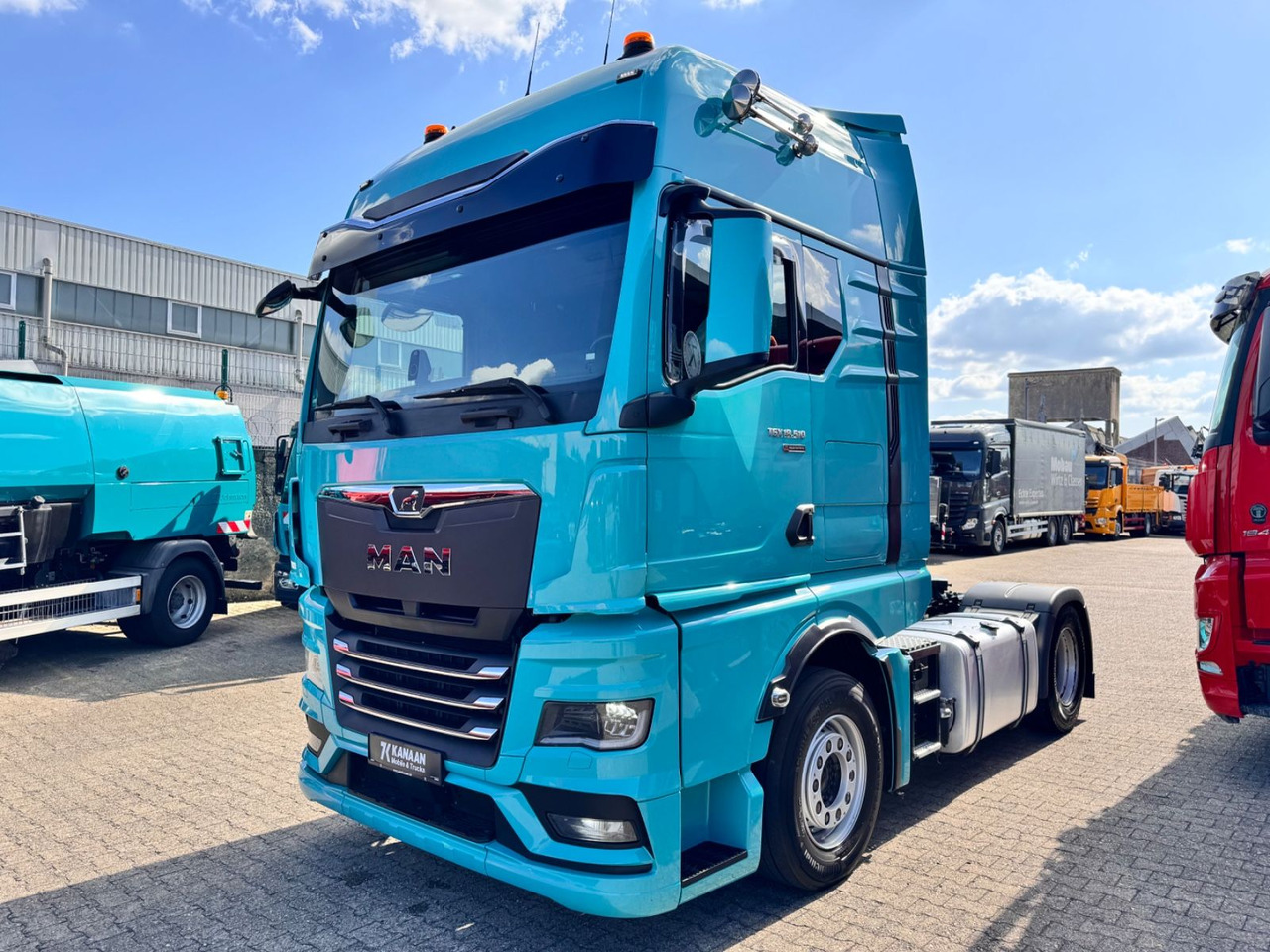MAN 18.510 TGX 4x2 BL GX 2x Tanks TOP Ausstattung - Камион влекач: слика 1 MAN 18.510 TGX 4x2 BL GX 2x Tanks TOP Ausstattung - Камион влекач: слика 1