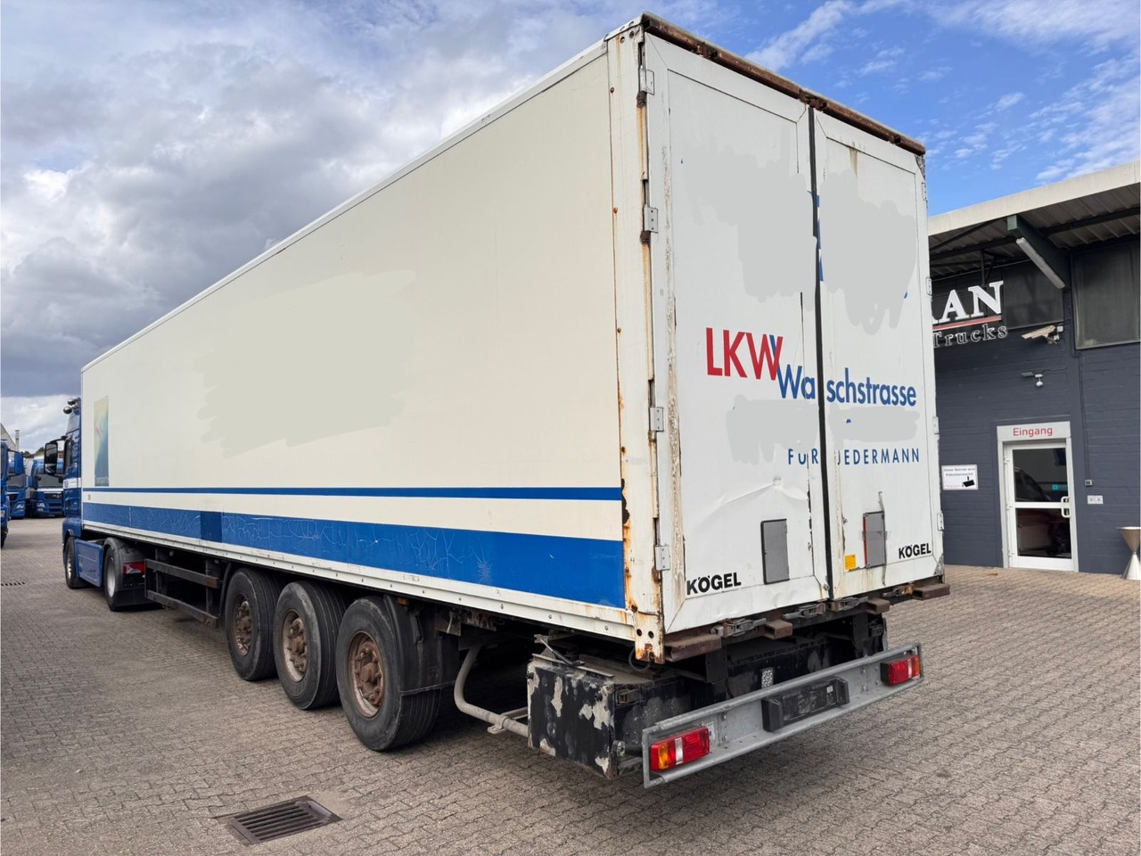 Kögel SPKH 24 Koffer 3-Achser - Полуприколка сандучар: слика 5 Kögel SPKH 24 Koffer 3-Achser - Полуприколка сандучар: слика 5