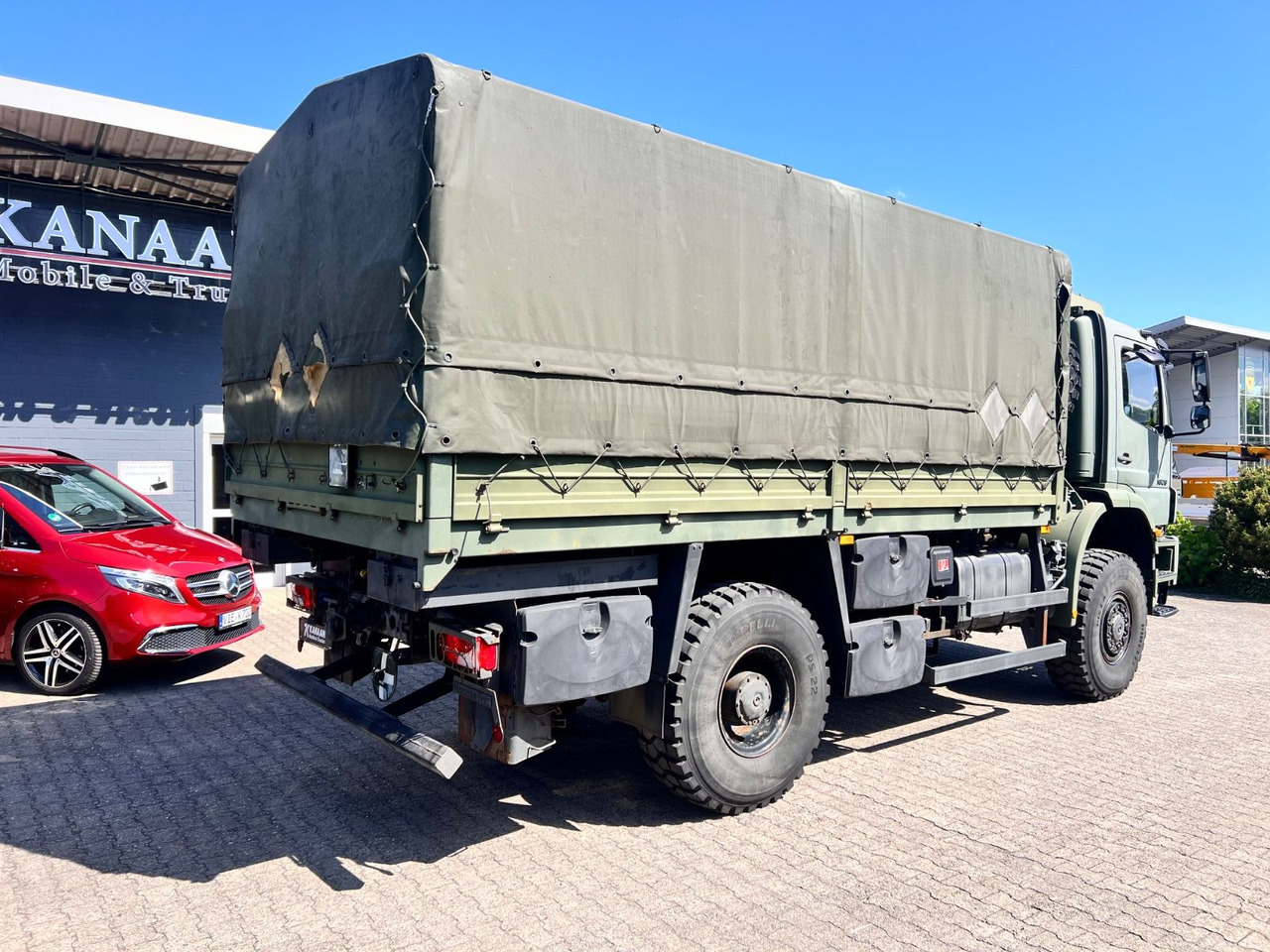 Mercedes-Benz 1829 A Axor 4x4 EX- 31 TKM Camper Expedi - Камион со церада: слика 3 Mercedes-Benz 1829 A Axor 4x4 EX- 31 TKM Camper Expedi - Камион со церада: слика 3