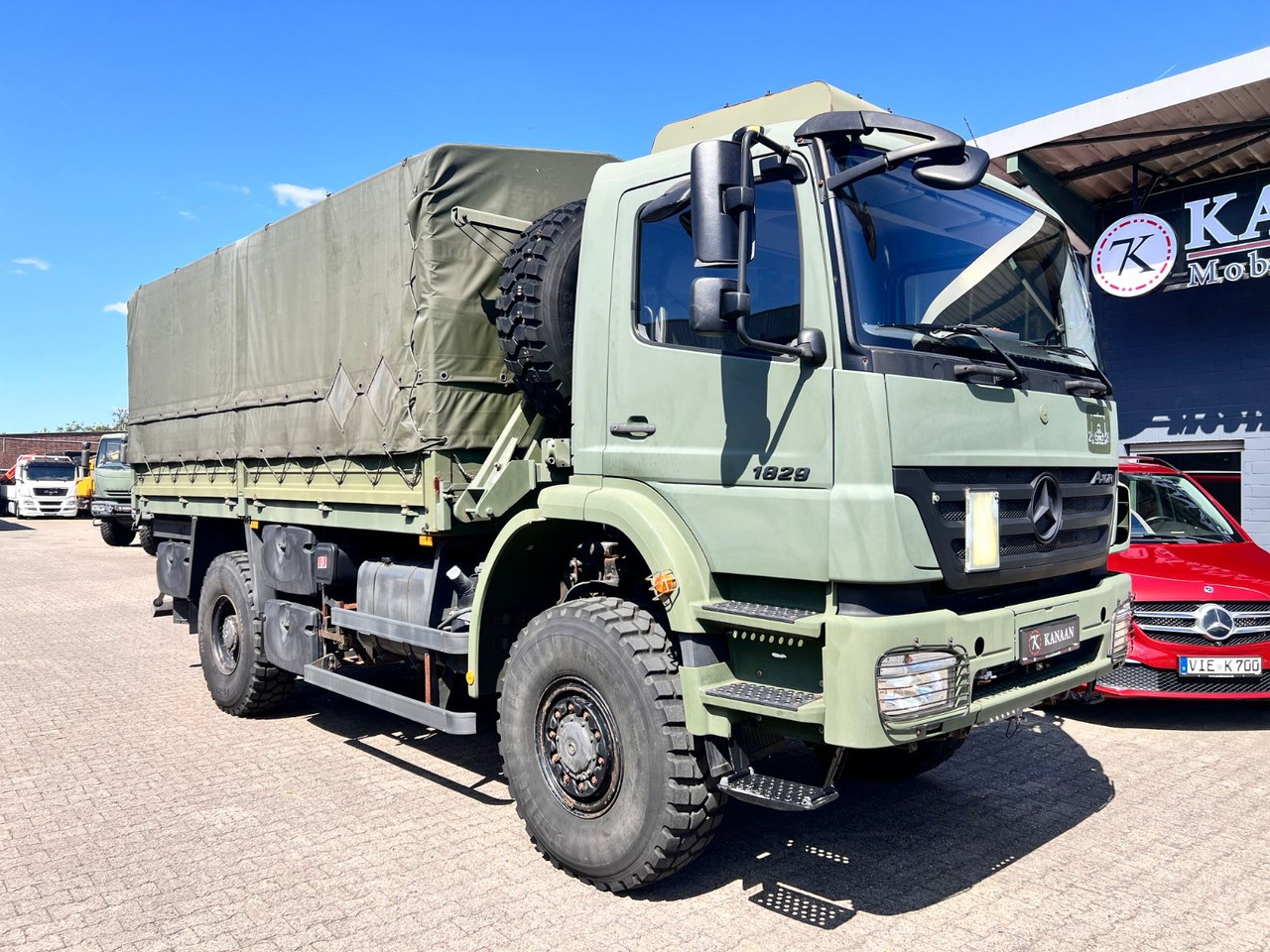 Mercedes-Benz 1829 A Axor 4x4 EX- 31 TKM Camper Expedi - Камион со церада: слика 1 Mercedes-Benz 1829 A Axor 4x4 EX- 31 TKM Camper Expedi - Камион со церада: слика 1