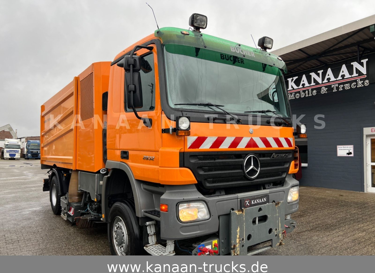Mercedes-Benz 2032 Actros 4x4 Bucher STKF 9500 AIRPORT KLIMA - Возило за метење: слика 2 Mercedes-Benz 2032 Actros 4x4 Bucher STKF 9500 AIRPORT KLIMA - Возило за метење: слика 2