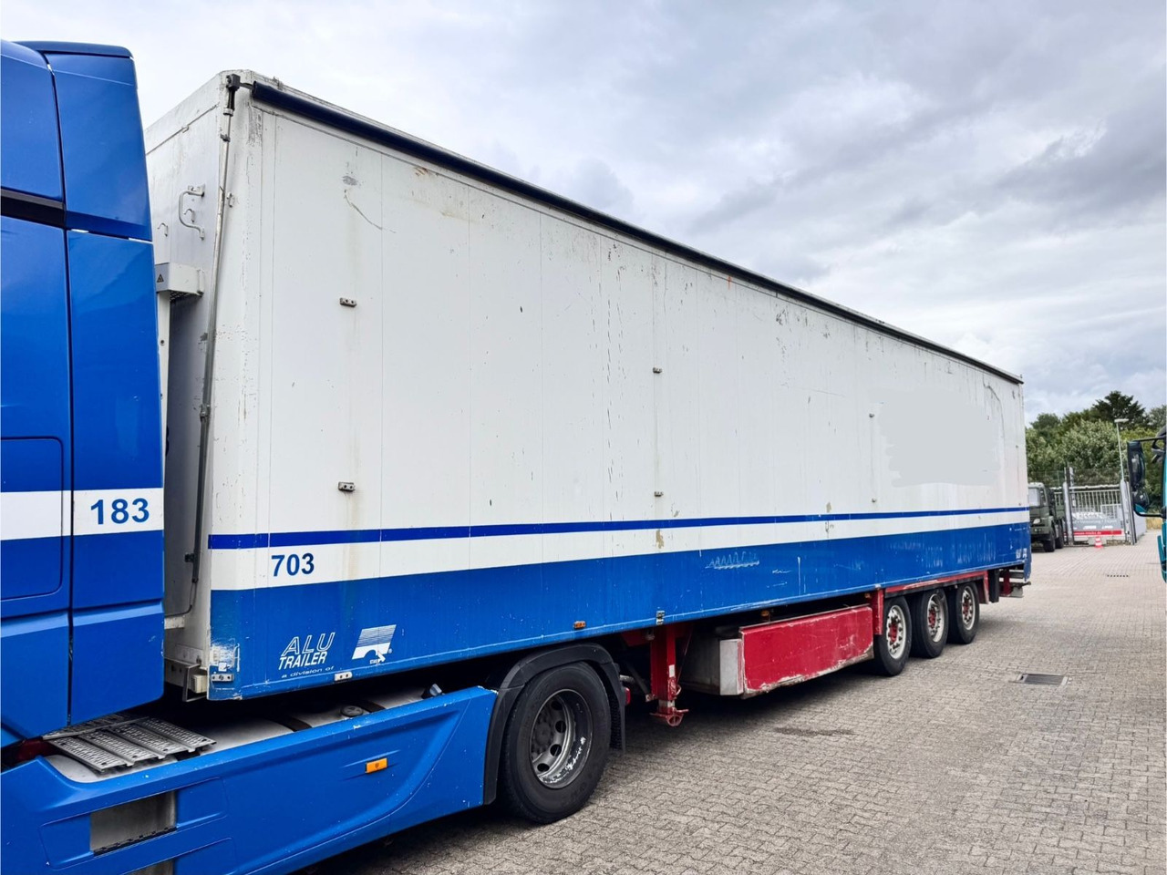 Stas S300 ZX Walkingfloor 3 x Vorhanden TÜV NEU - Полуприколка со подвижен под за истовар: слика 3 Stas S300 ZX Walkingfloor 3 x Vorhanden TÜV NEU - Полуприколка со подвижен под за истовар: слика 3