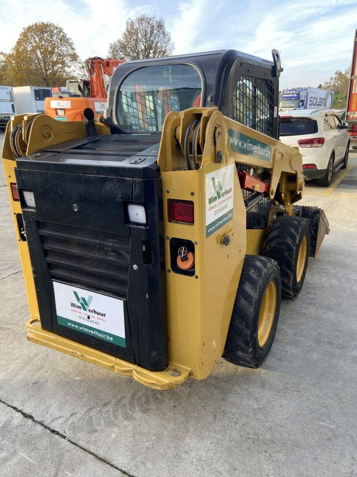 CAT 226 D3 (5867) - Компактен натоварувач: слика 3 CAT 226 D3 (5867) - Компактен натоварувач: слика 3