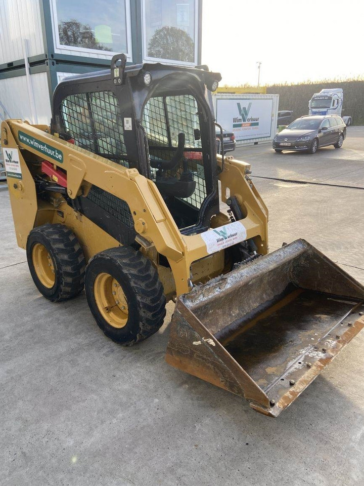 CAT 226 D3 (5867) - Компактен натоварувач: слика 4 CAT 226 D3 (5867) - Компактен натоварувач: слика 4