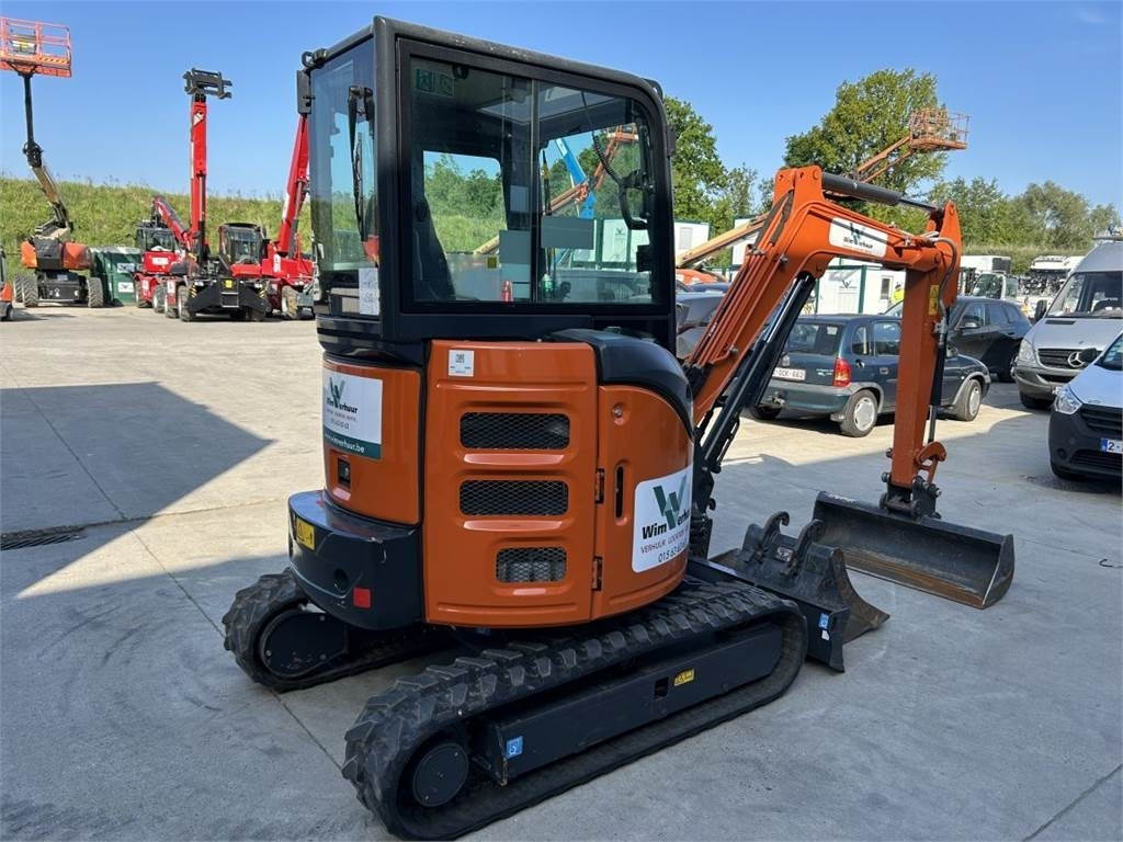 Hitachi ZX26U-6 (9989) - Мини багер: слика 5 Hitachi ZX26U-6 (9989) - Мини багер: слика 5