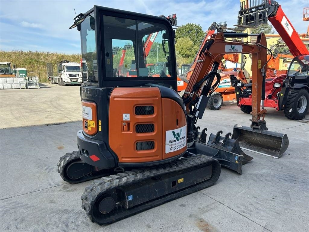 Hitachi ZX33U-6 (7740) - Мини багер: слика 5 Hitachi ZX33U-6 (7740) - Мини багер: слика 5