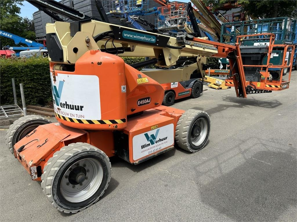 JLG E450AJ (2005) - Дигачка зглобна платформа: слика 4 JLG E450AJ (2005) - Дигачка зглобна платформа: слика 4