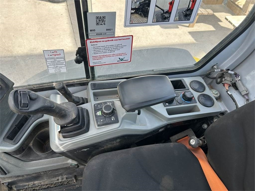 Мини багер Neuson Wacker Neuson EZ26 (9921): слика 11