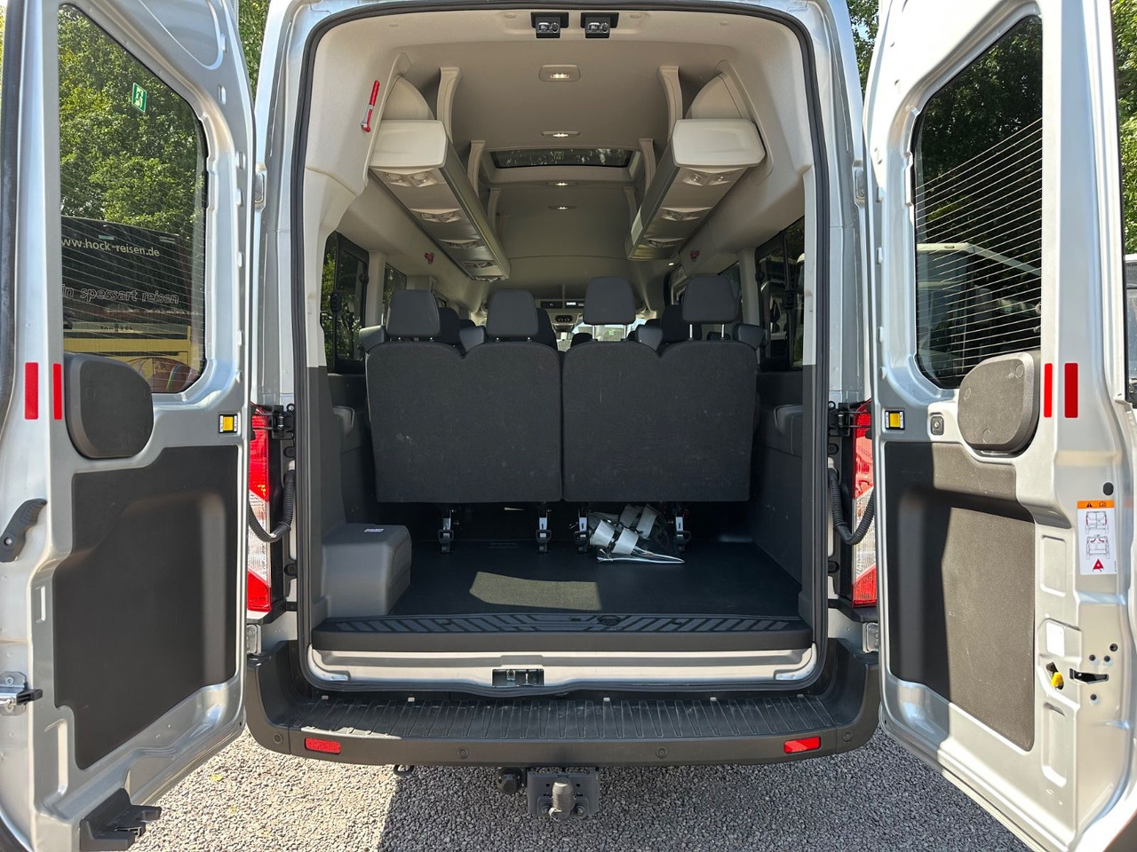 Ford Transit (Klima*PDC*Xenon*Kamera*28 tKm) - Минибус, Патничко комбе: слика 4 Ford Transit (Klima*PDC*Xenon*Kamera*28 tKm) - Минибус, Патничко комбе: слика 4