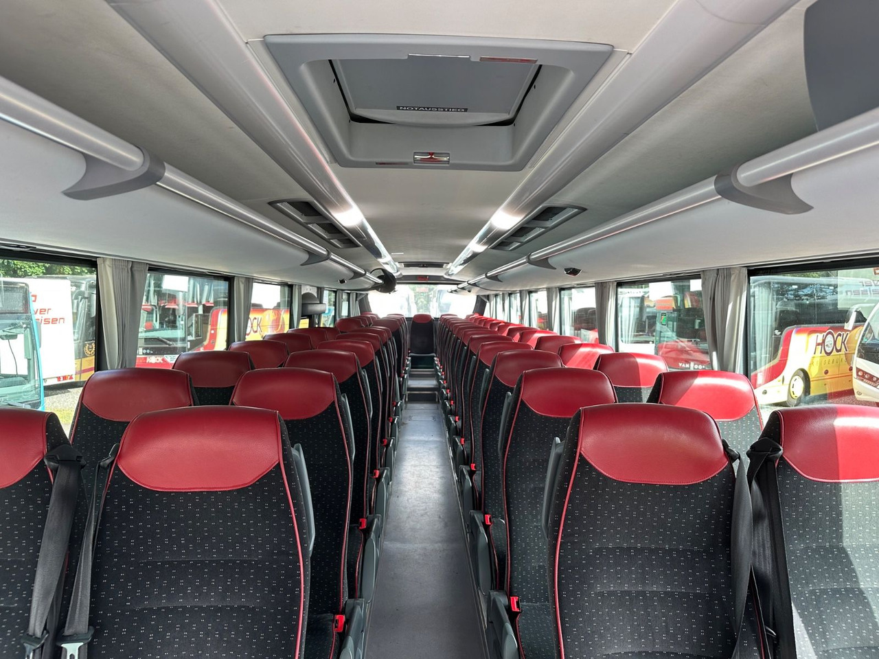 Лизинг на  Iveco EVADYS H (55 Sitze*Schalt*176 tKm) Iveco EVADYS H (55 Sitze*Schalt*176 tKm): слика 18