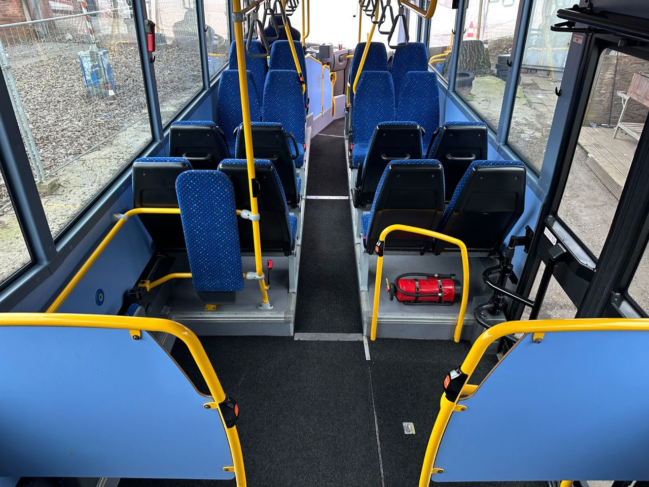 Градски автобус Iveco Irisbus Crossway LE SFR 162 *AC*100 km/h*Schalt Iveco Irisbus Crossway LE SFR 162 *AC*100 km/h*Schalt: слика 17 Градски автобус Iveco Irisbus Crossway LE SFR 162 *AC*100 km/h*Schalt Iveco Irisbus Crossway LE SFR 162 *AC*100 km/h*Schalt: слика 17