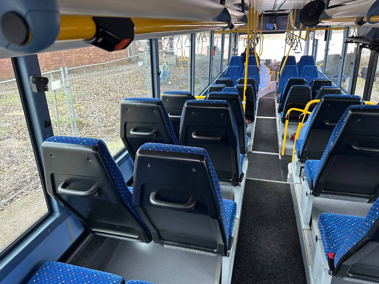 Градски автобус Iveco Irisbus Crossway LE SFR 162 *AC*100 km/h*Schalt Iveco Irisbus Crossway LE SFR 162 *AC*100 km/h*Schalt: слика 16 Градски автобус Iveco Irisbus Crossway LE SFR 162 *AC*100 km/h*Schalt Iveco Irisbus Crossway LE SFR 162 *AC*100 km/h*Schalt: слика 16