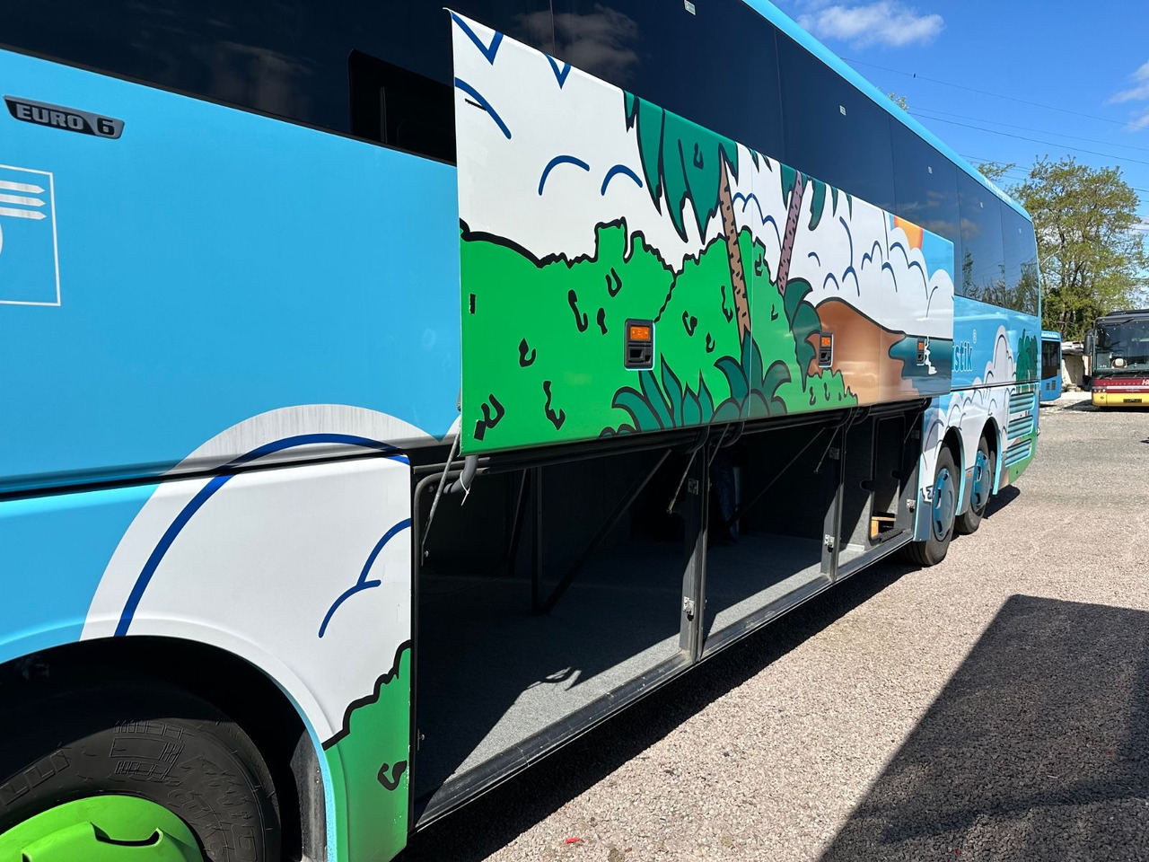 MAN R08 Lions Coach L (60 Sitze*Schalt) - Патнички вагон автобус: слика 4 MAN R08 Lions Coach L (60 Sitze*Schalt) - Патнички вагон автобус: слика 4