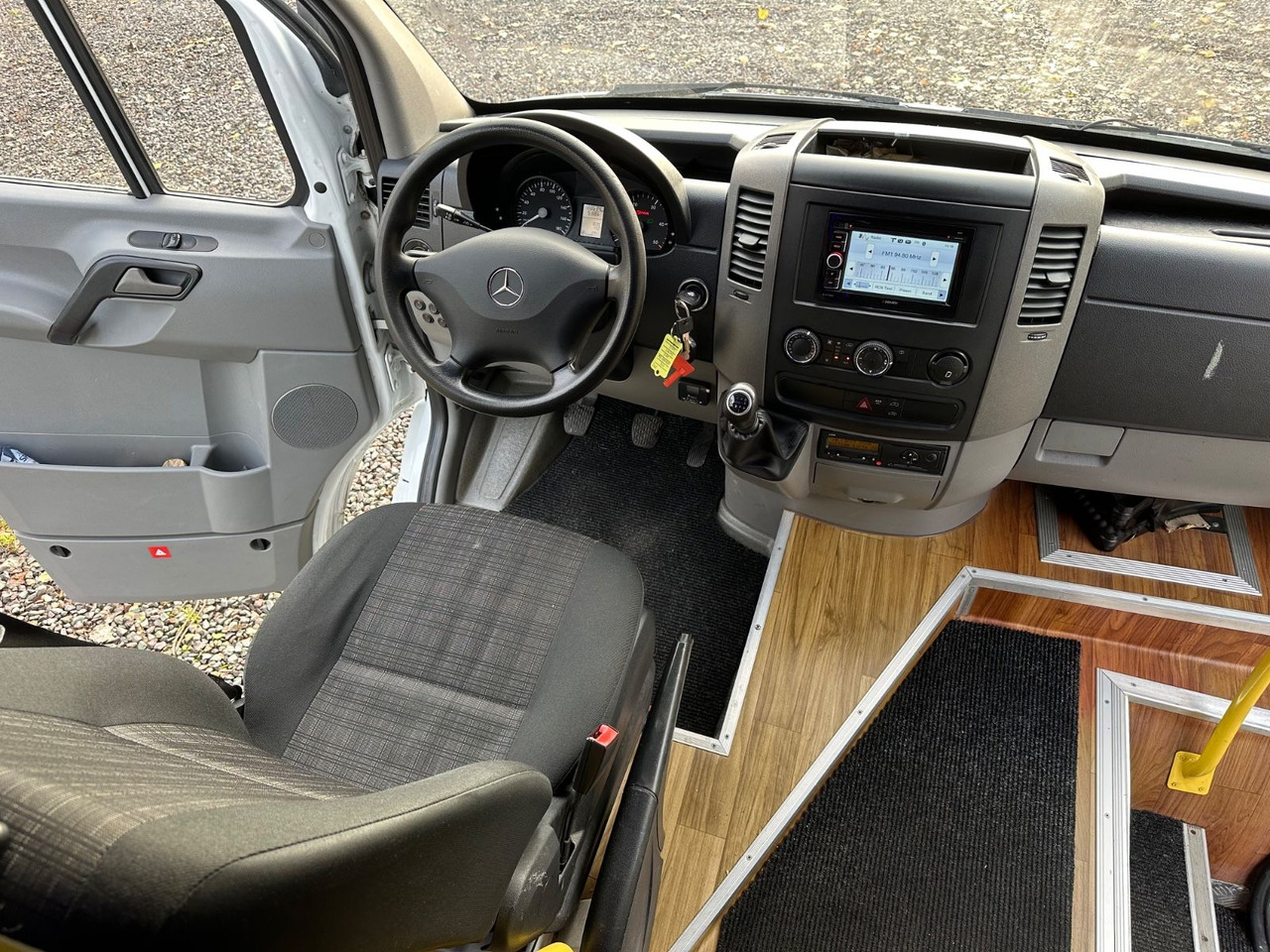 Mercedes-Benz Sprinter 516 CDi (DE*Klima*23 Reisesitze) - Минибус, Патничко комбе: слика 4 Mercedes-Benz Sprinter 516 CDi (DE*Klima*23 Reisesitze) - Минибус, Патничко комбе: слика 4