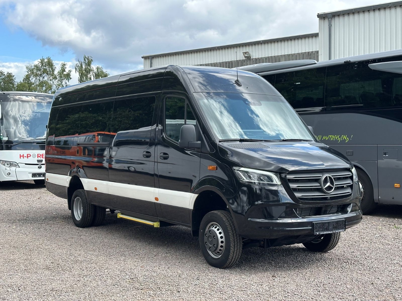 Mercedes-Benz Sprinter 519 CDi 4x4 H+L 360° Cam.*Navi*253.4 Km - Минибус, Патничко комбе: слика 1 Mercedes-Benz Sprinter 519 CDi 4x4 H+L 360° Cam.*Navi*253.4 Km - Минибус, Патничко комбе: слика 1