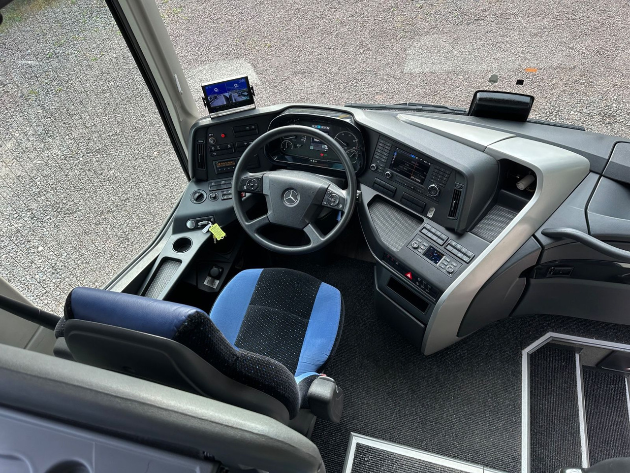 Mercedes-Benz Tourismo E 16 RHD-M/2A (wenig Km*TOP*61 Sitze) - Патнички вагон автобус: слика 5 Mercedes-Benz Tourismo E 16 RHD-M/2A (wenig Km*TOP*61 Sitze) - Патнички вагон автобус: слика 5