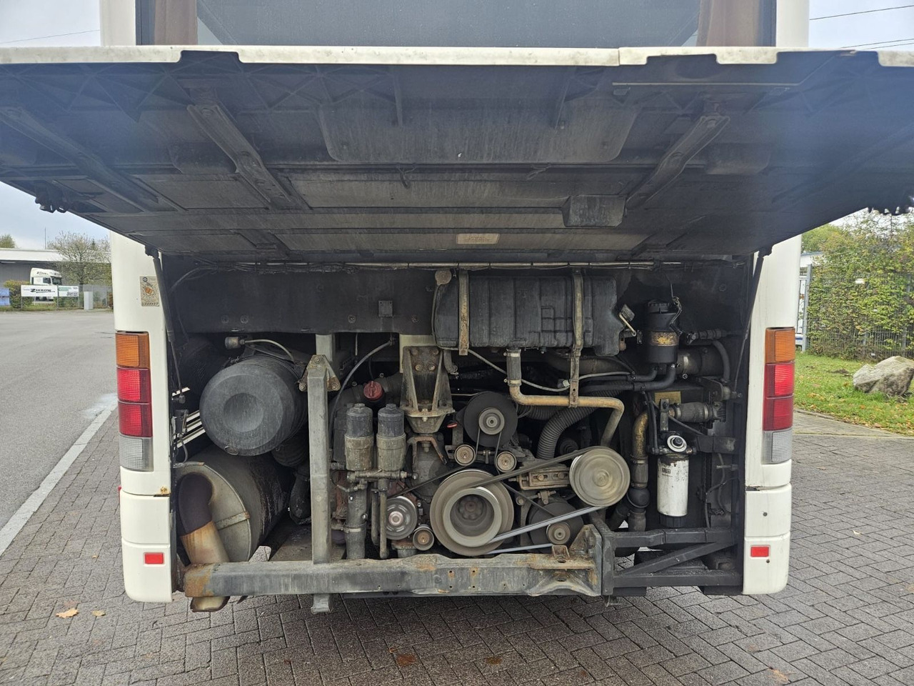 Setra S 317 UL (66 Sitze*Schalt*TOP) - Приградски автобус: слика 3 Setra S 317 UL (66 Sitze*Schalt*TOP) - Приградски автобус: слика 3