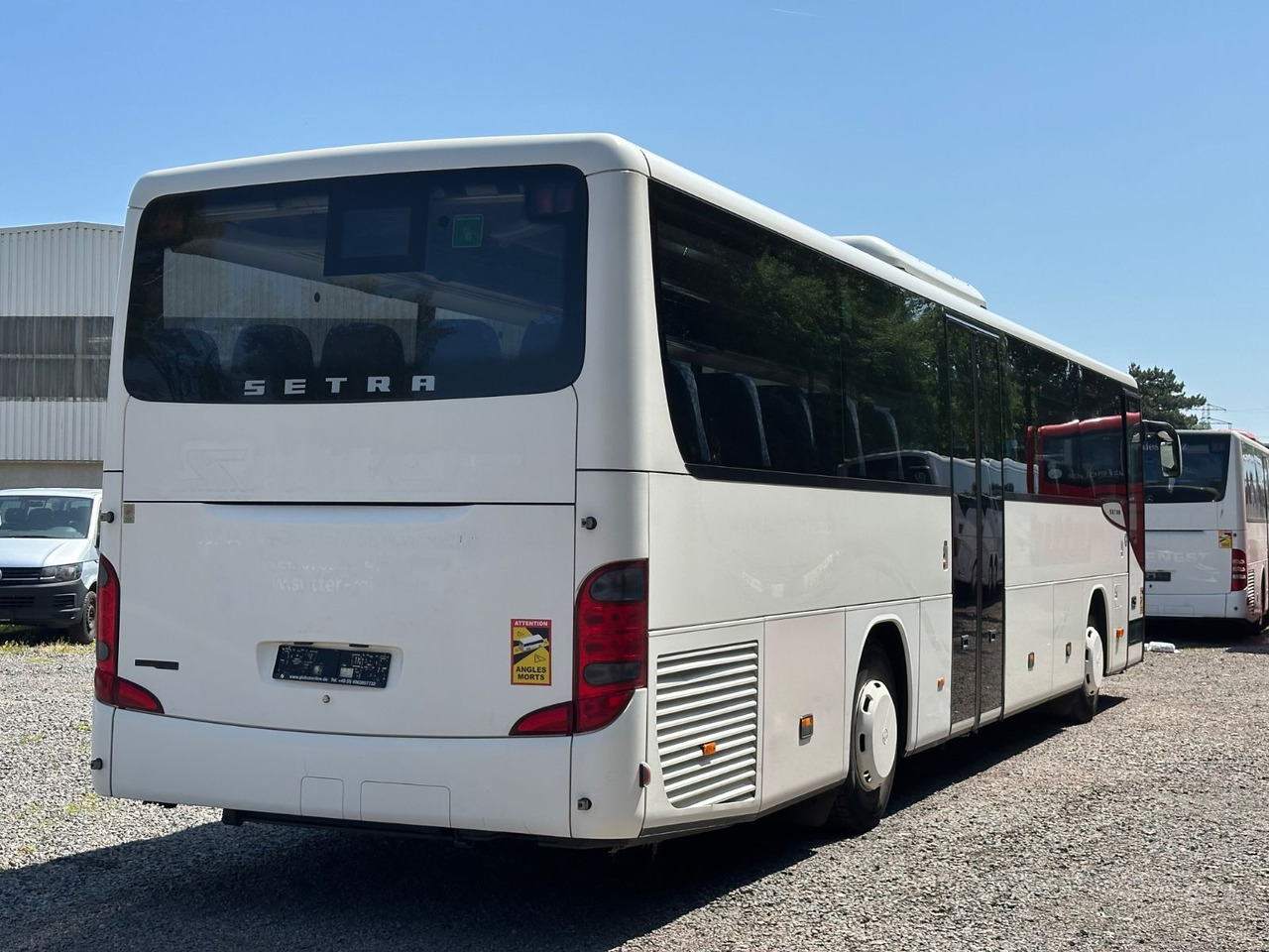 Setra S 415 UL (EEV*55 Sitze*TOP) - Приградски автобус: слика 2 Setra S 415 UL (EEV*55 Sitze*TOP) - Приградски автобус: слика 2