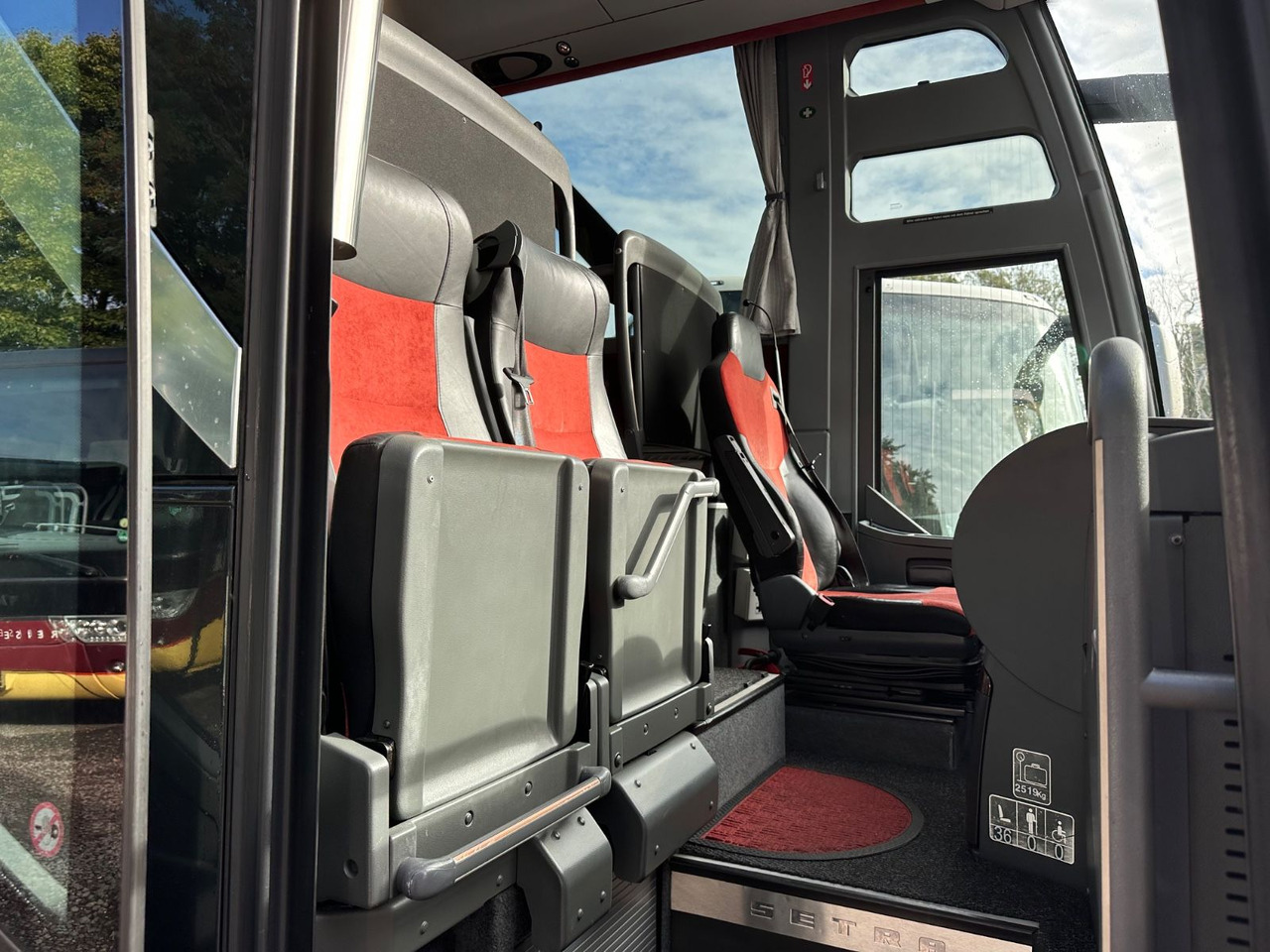 Setra S 416 HDH (V.I.P 2+1 Sitze*Panorama*TOP) - Патнички вагон автобус: слика 3 Setra S 416 HDH (V.I.P 2+1 Sitze*Panorama*TOP) - Патнички вагон автобус: слика 3
