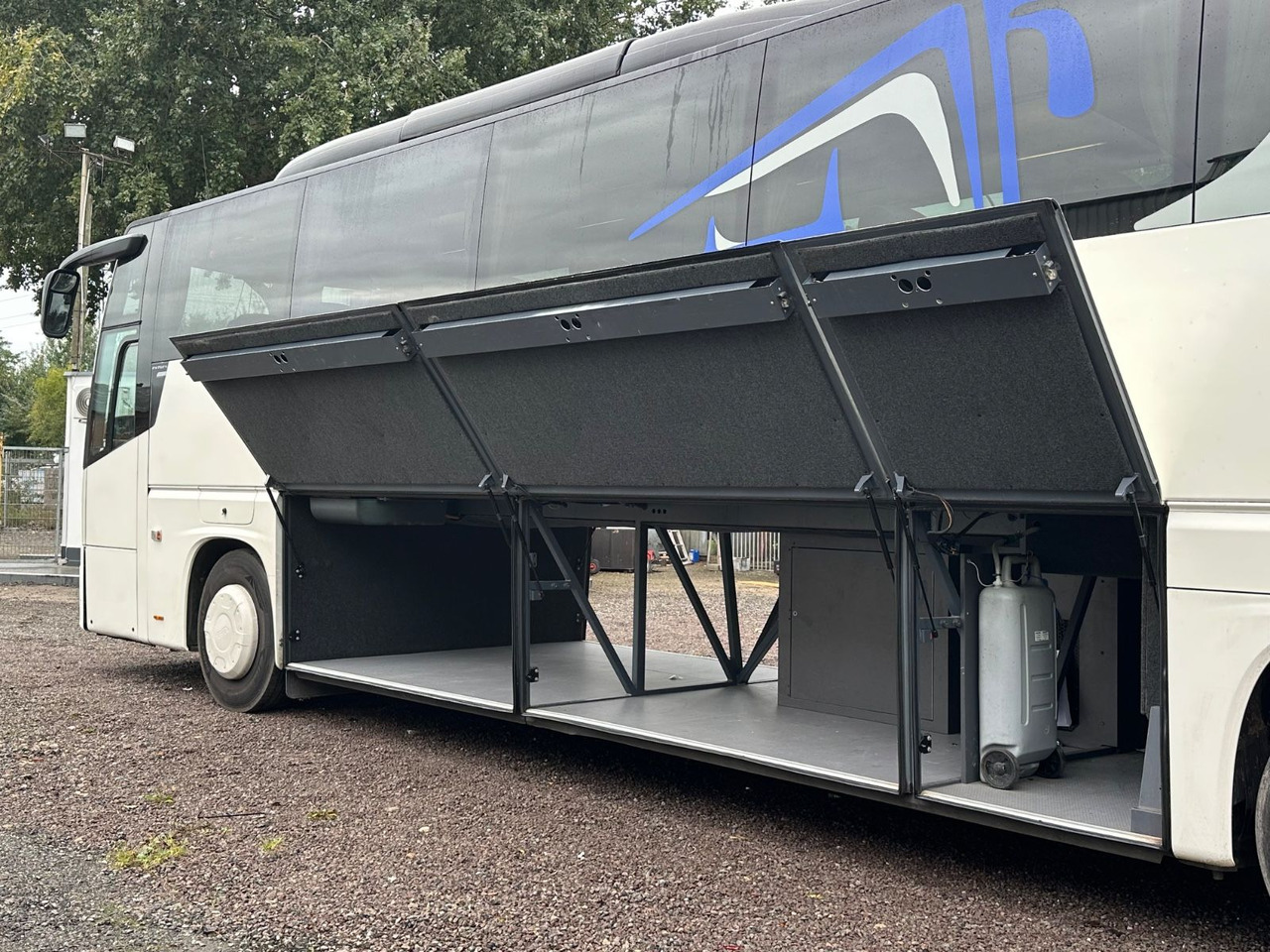 VDL Futura FHD 2-129 (Tourismo M*516 HD) - Патнички вагон автобус: слика 4 VDL Futura FHD 2-129 (Tourismo M*516 HD) - Патнички вагон автобус: слика 4