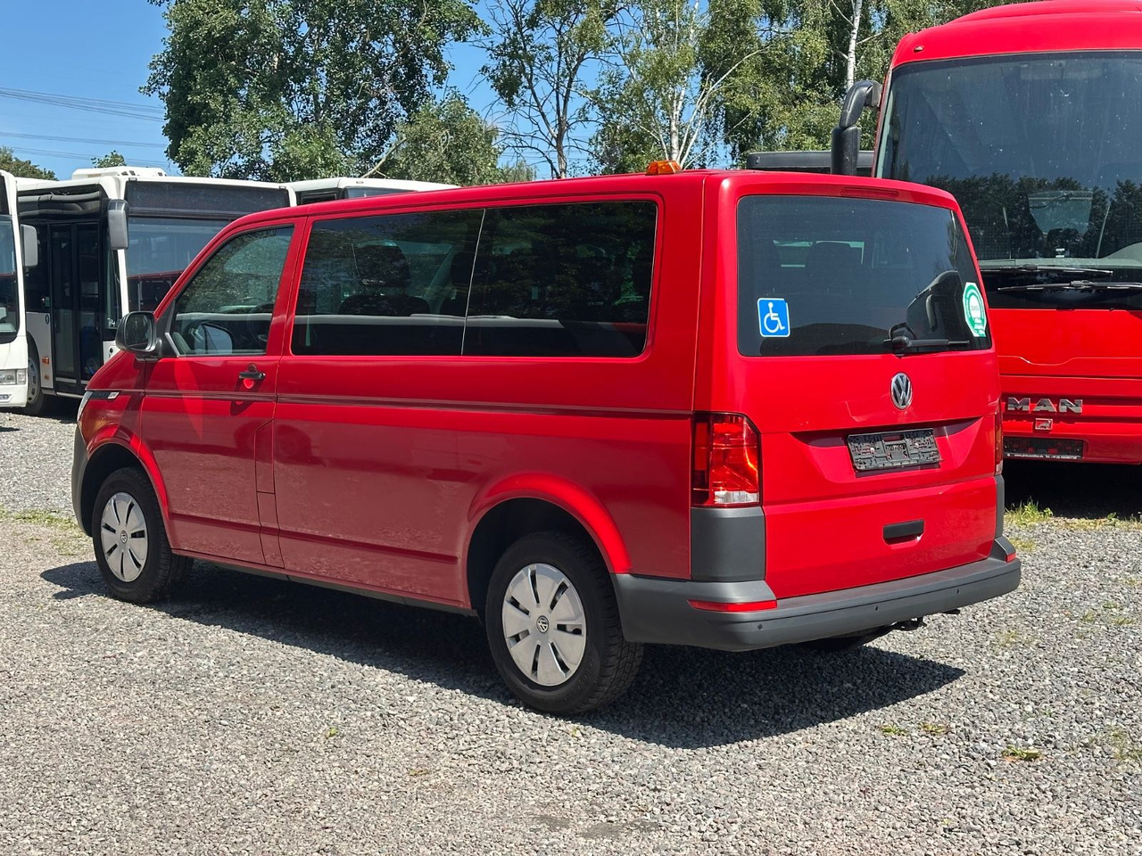 Volkswagen T6 Kombi (PDC Hi*ACC*StandHz*9 Sitzer*AC) - Патничко комбе: слика 2 Volkswagen T6 Kombi (PDC Hi*ACC*StandHz*9 Sitzer*AC) - Патничко комбе: слика 2