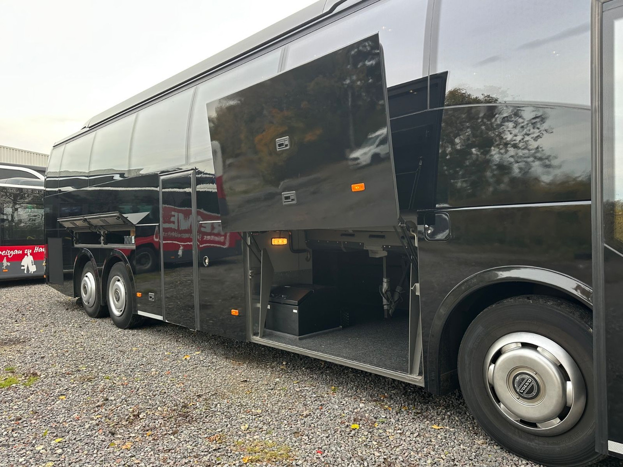 Лизинг на Volvo 9700 HD 6x2 Euro 5(9900*416 HD*Tourismo RHD-M) Volvo 9700 HD 6x2 Euro 5(9900*416 HD*Tourismo RHD-M): слика 10 Лизинг на Volvo 9700 HD 6x2 Euro 5(9900*416 HD*Tourismo RHD-M) Volvo 9700 HD 6x2 Euro 5(9900*416 HD*Tourismo RHD-M): слика 10