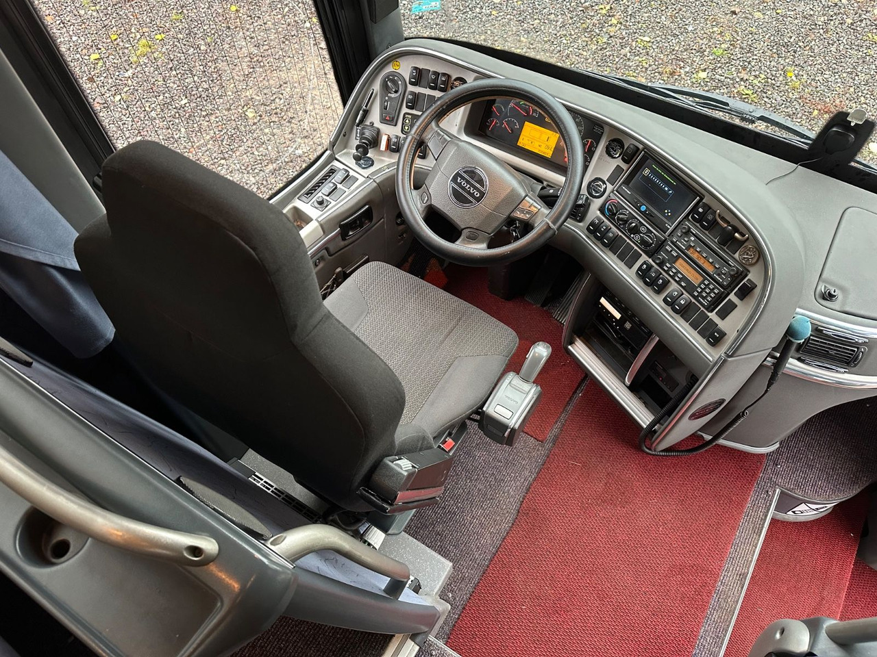 Volvo 9900 HD 6x2 (9700*415 HD*Tourismo RHD) - Патнички вагон автобус: слика 5 Volvo 9900 HD 6x2 (9700*415 HD*Tourismo RHD) - Патнички вагон автобус: слика 5